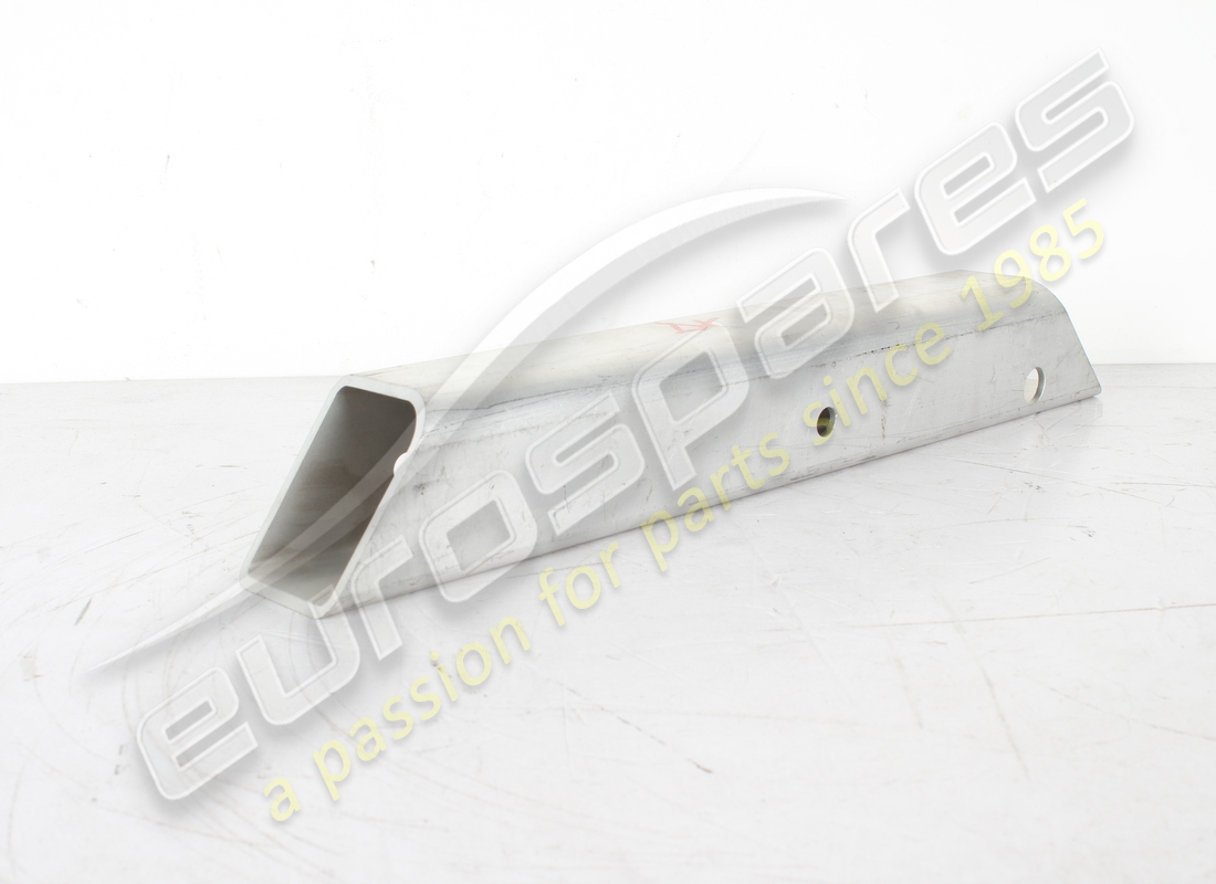 new ferrari rh upper front diagonal. part number 985221653 (2)