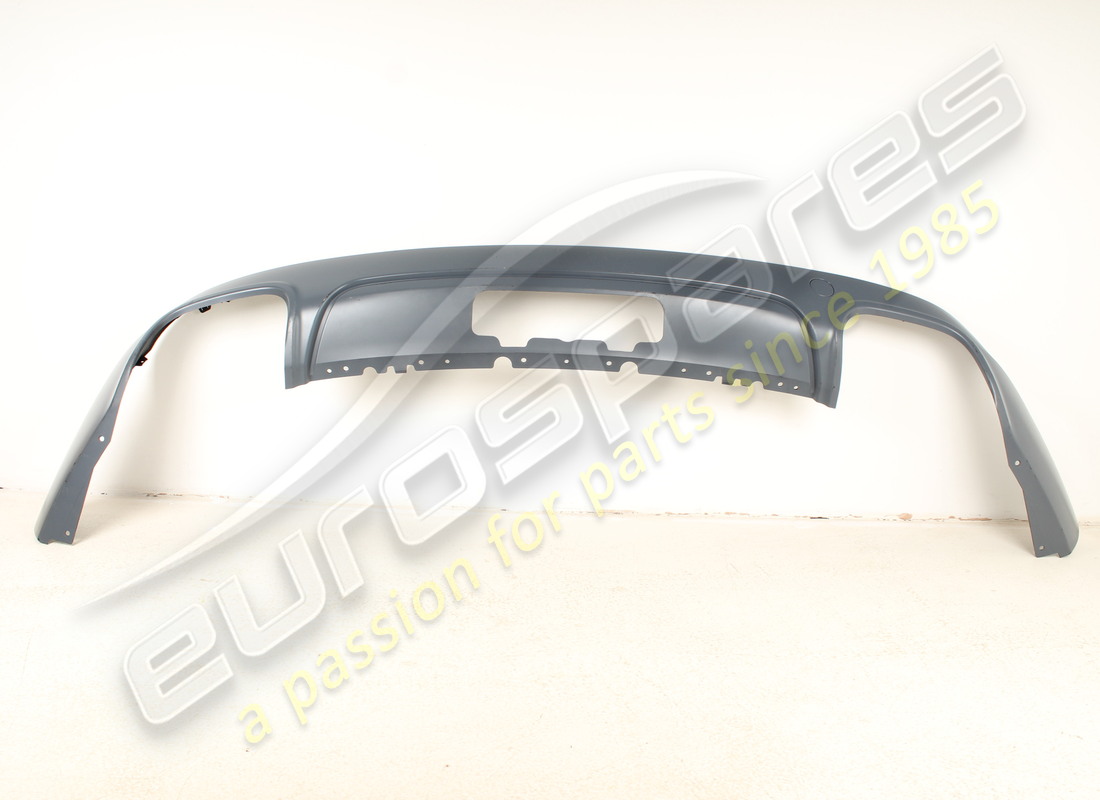 new maserati rear bumper cover. part number 670079983 (1)