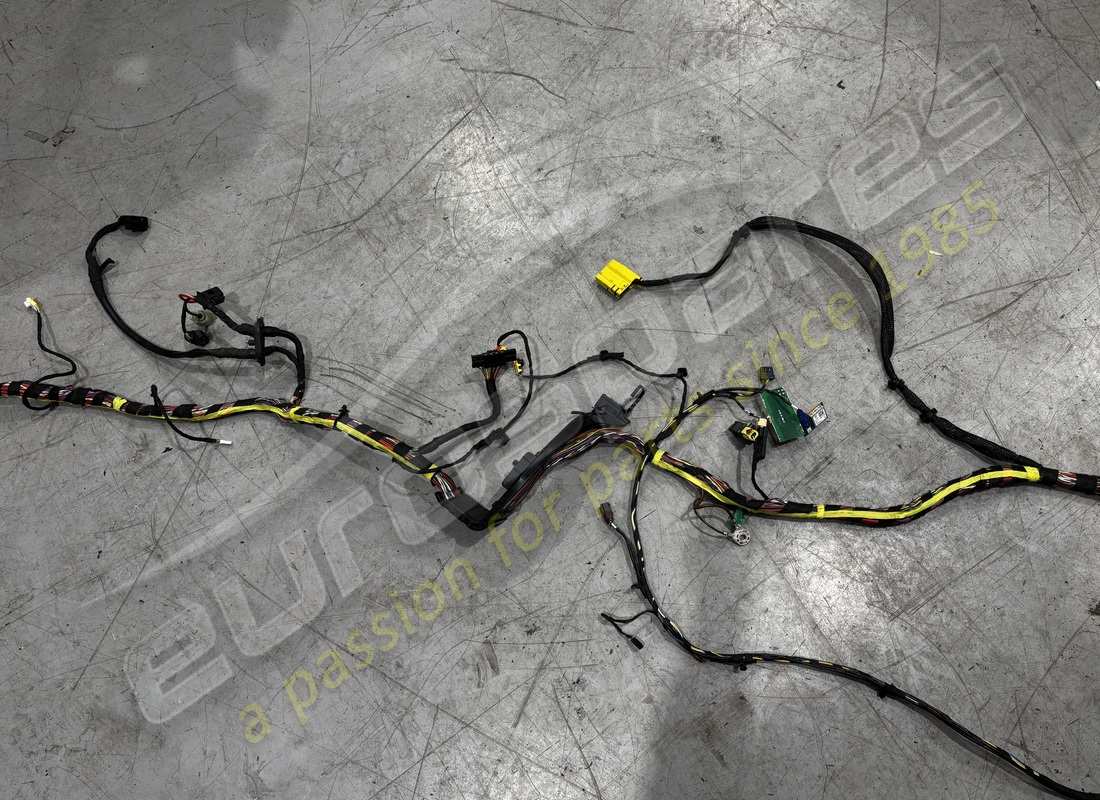 damaged porsche wire set. part number paa992019 (8)