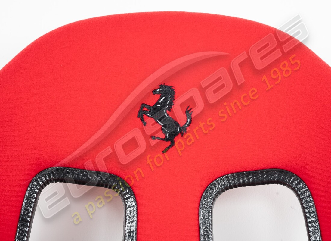 new ferrari rh racing seat complete with. part number 83371000 (2)