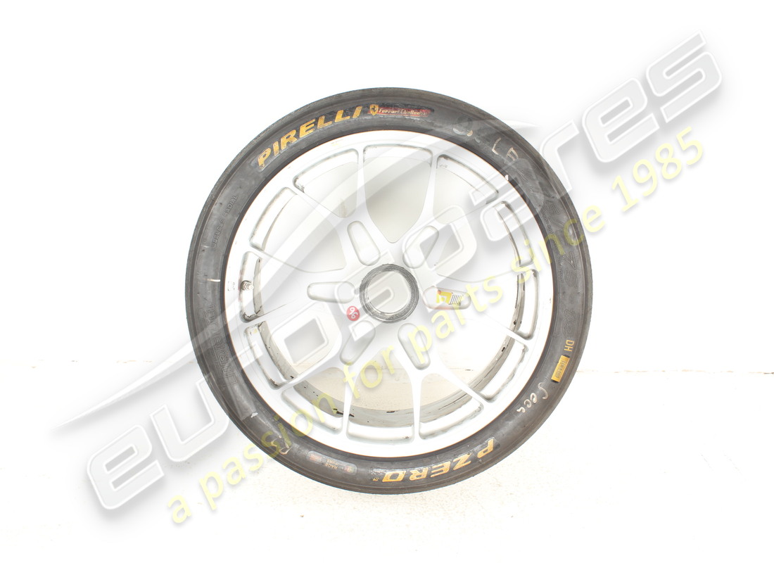 USED Ferrari FRONT WHEEL . PART NUMBER 341319 (1)