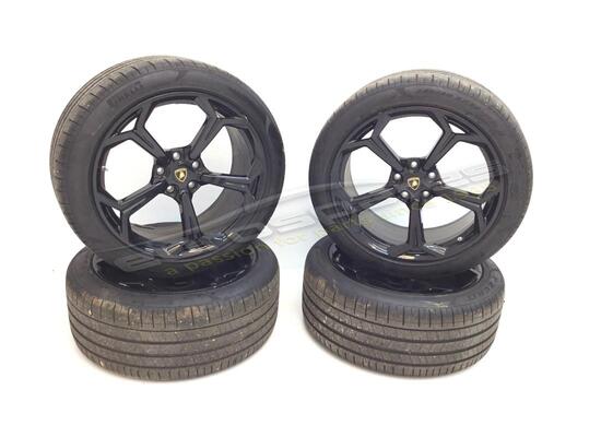 used lamborghini wheels set 22'' part number 4ml601025kset